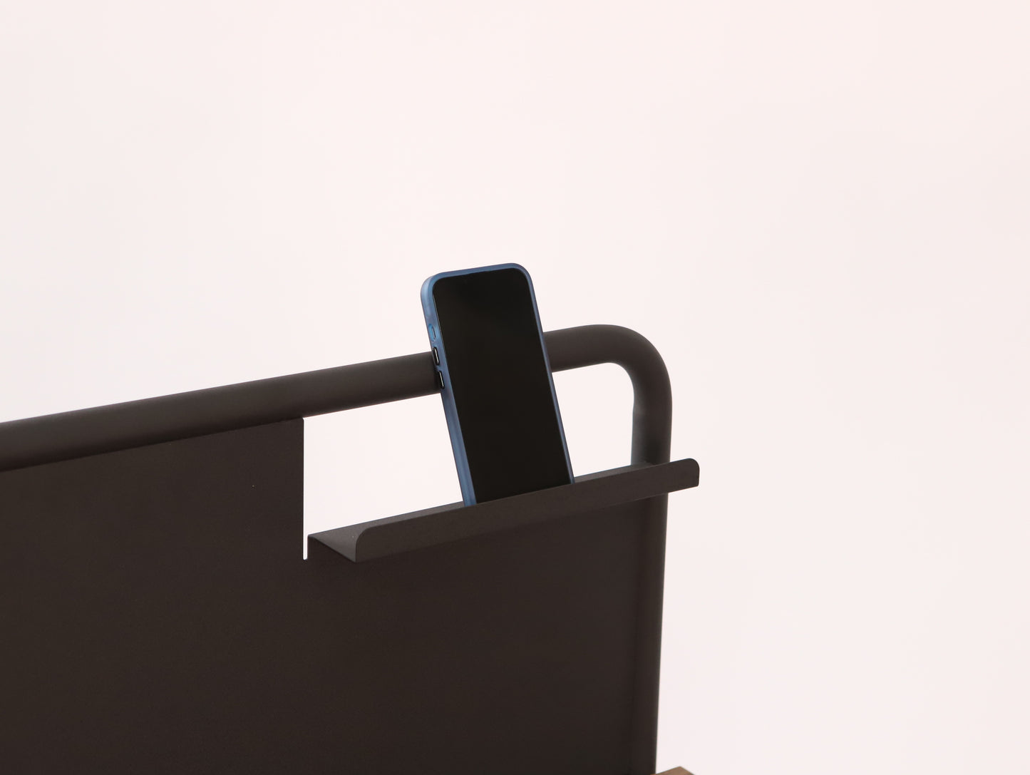 Work Desk 工作桌附螢幕背架