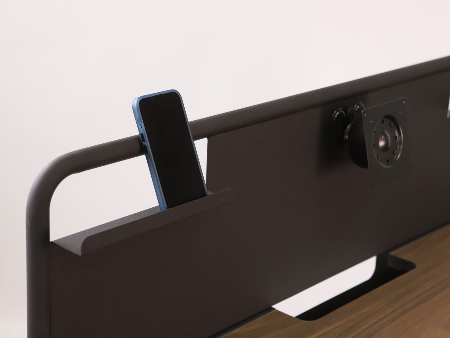 Work Desk 工作桌附螢幕背架