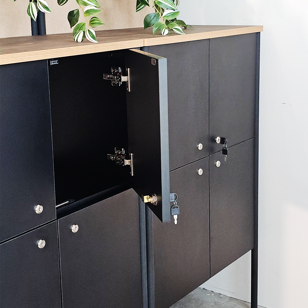 Option Locker