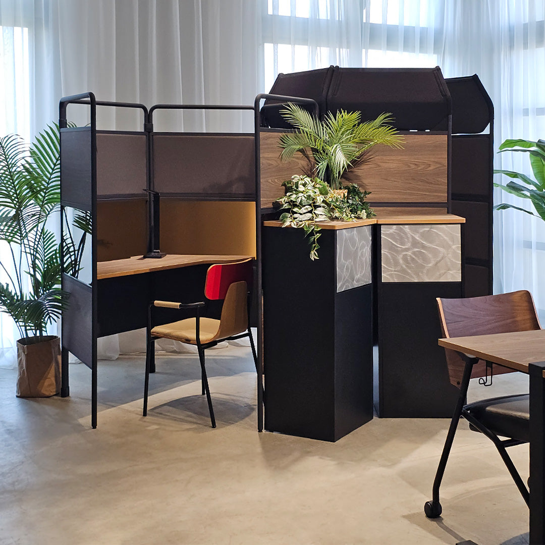 WORK BOOTH with Top Panel - Acrylic