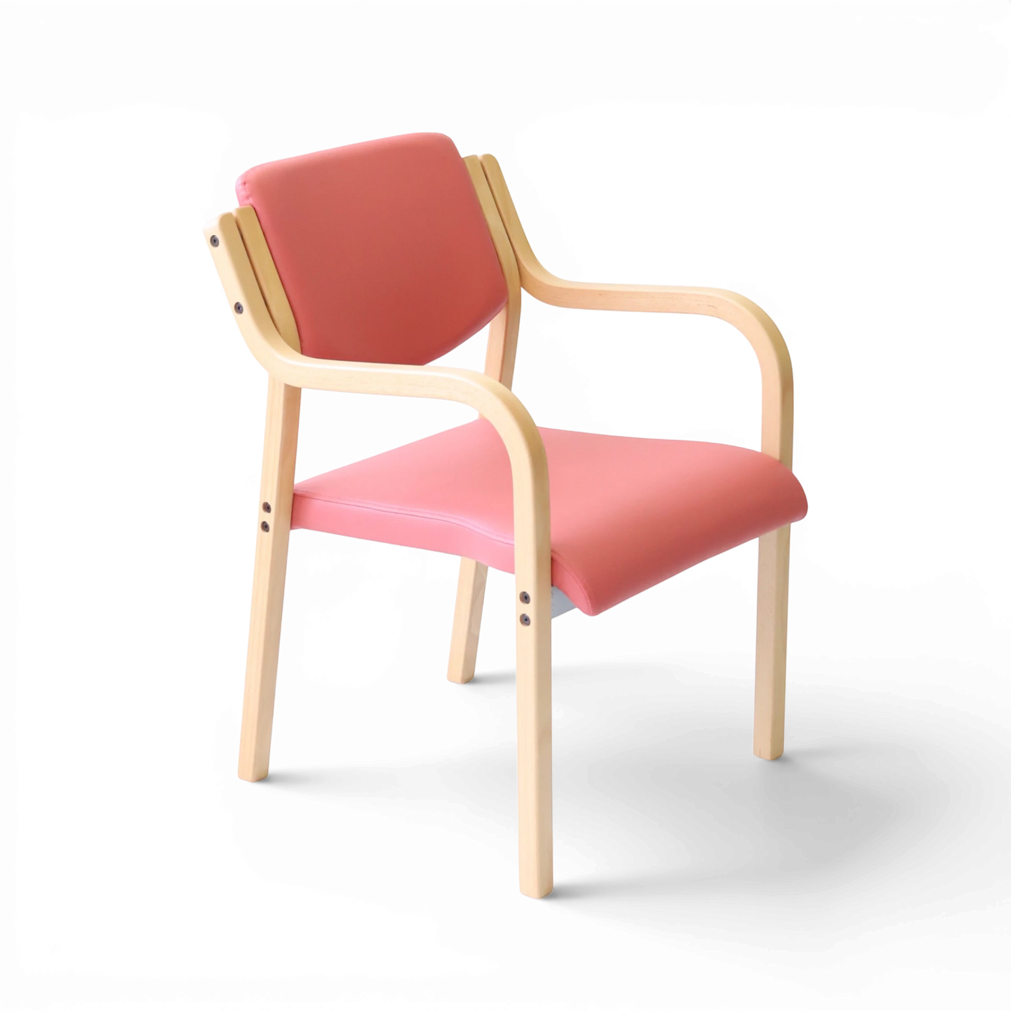 PROVOUR 台日設計家具｜木質辦公桌辦公椅 M Chair-02 粉色曲木扶手餐椅，具備舒適泡綿座墊與可堆疊設計。