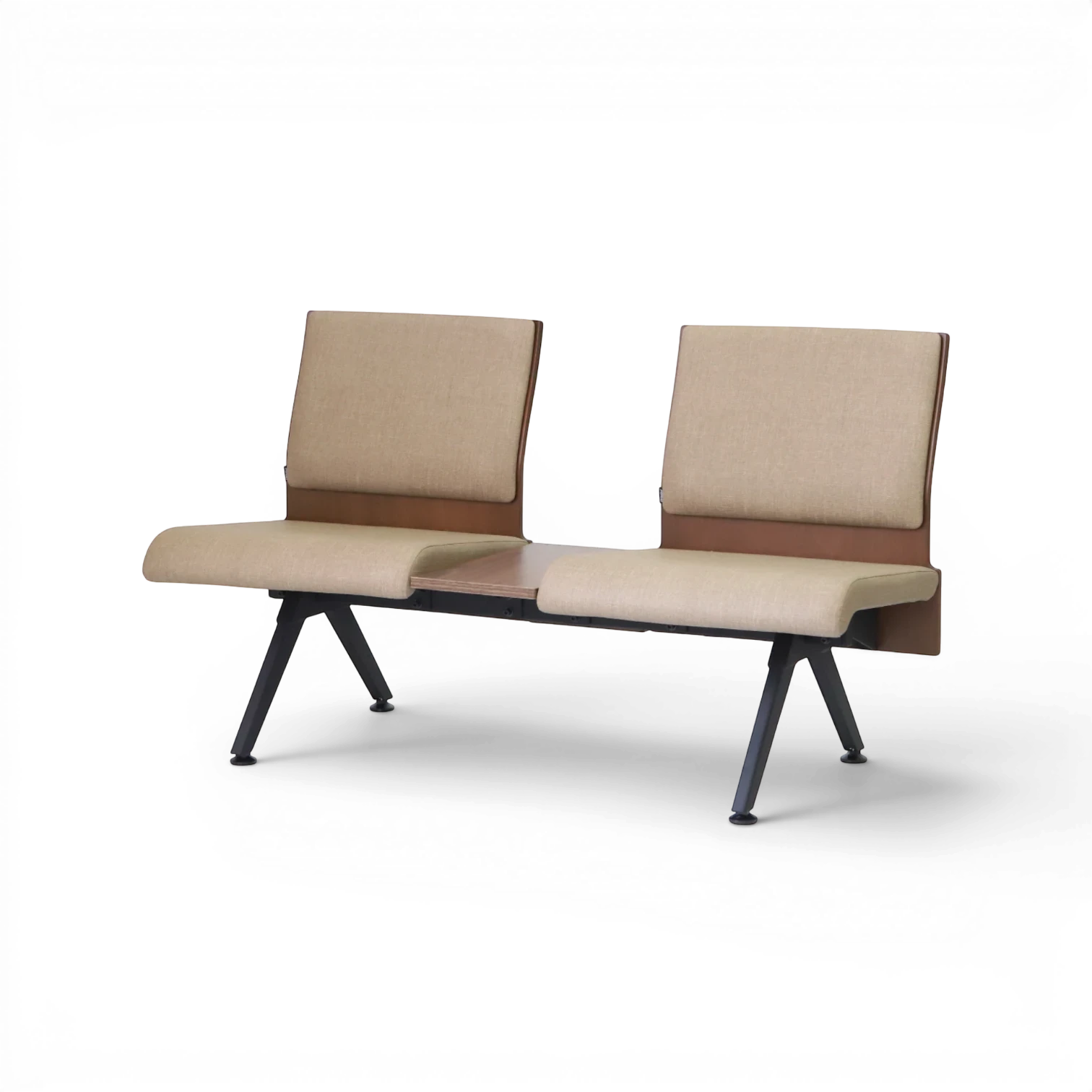 PROVOUR 台日設計家具 K Bench 二人座等候椅，具備 PVC 皮革座墊、曲木椅背及中間木質桌板，搭配黑色鐵製椅腳。