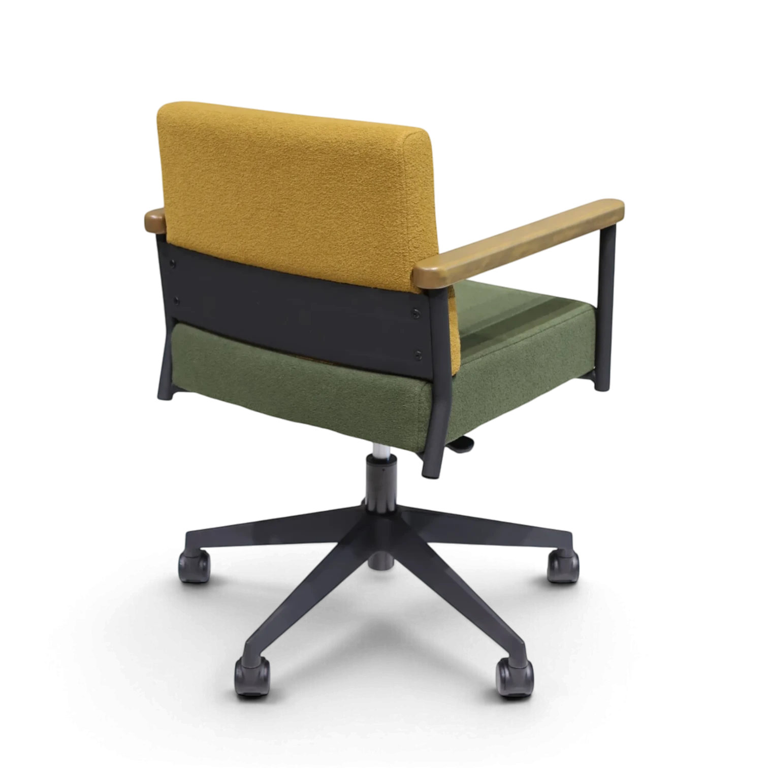 PROVOUR 台日設計家具｜木質辦公桌辦公椅 T Chair 會議椅，具備黃色椅背、綠色座墊、實木扶手及五爪活動腳輪。
