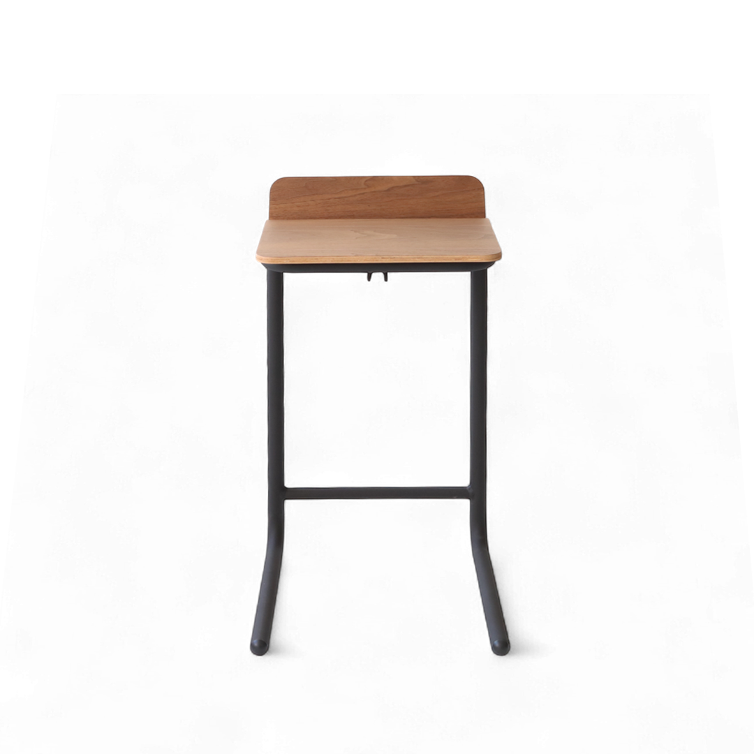 V-Fixed Side Table V型固定式邊桌